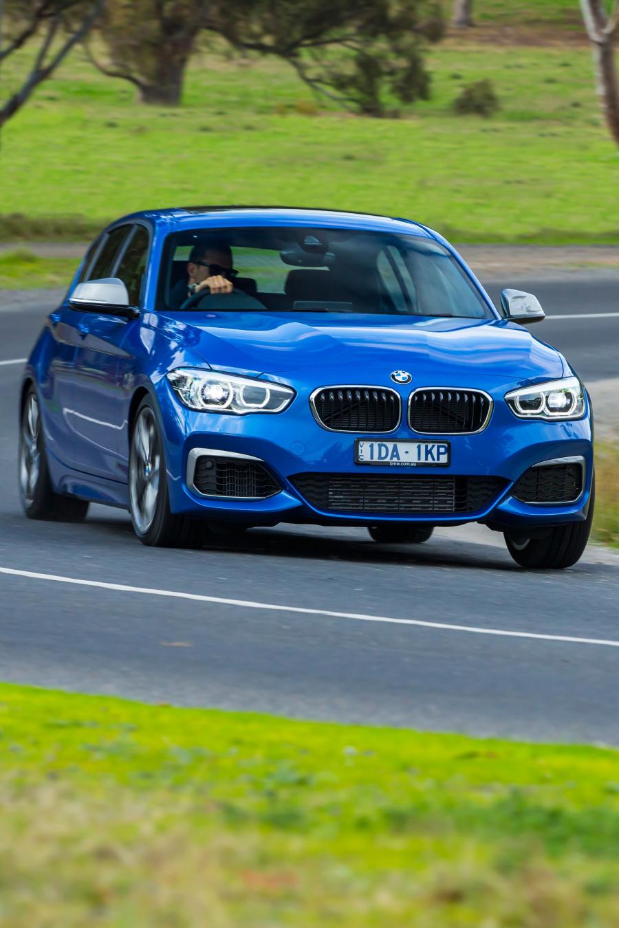  BMW M135i 5-Door 2015 года  (AU) (фото 4 из 12)